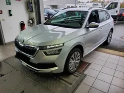 Brilliantsilber metallic Gebraucht 2021 Skoda Kamiq Clever SUV | 20.890 € (Fairer Preis)