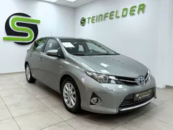 Silber Gebraucht 2014 Toyota Auris Hybrid Executive Limousine | 11.490 € (Fairer Preis)