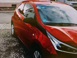 Rot Gebraucht 2019 Toyota Aygo Team Kleinwagen | 8.000 € (Guter Preis)