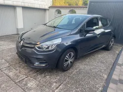 Grau Gebraucht 2018 Renault Clio IV LIMITED Kleinwagen | 5.600 € (Superpreis)