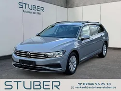 Mondsteingrau Gebraucht 2023 VW Passat Kombi | 25.990 € (Guter Preis)