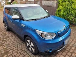 Blau Gebraucht 2016 Kia Soul SUV | 6.700 € (Fairer Preis)