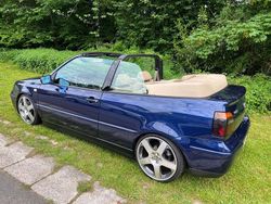 Blau Gebraucht 2001 VW Golf Cabriolet Highline Cabrio | 6.999 € (Teuer)