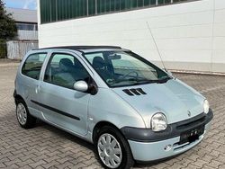 Grau Gebraucht 2007 Renault Twingo Kleinwagen | 2.650 € (Teuer)