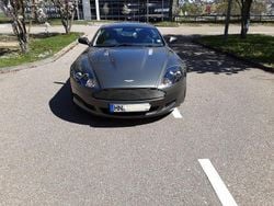 Grau Gebraucht 2004 Aston Martin DB9 Coupé | 29.999 €
