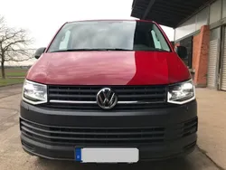 Rot Gebraucht 2016 VW T6 Van | 21.400 € (Teuer)