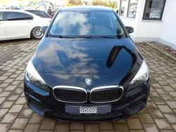Schwarz Gebraucht 2015 BMW 218 Active Tourer Basis Van / Kleinbus | 6.900 € (Guter Preis)