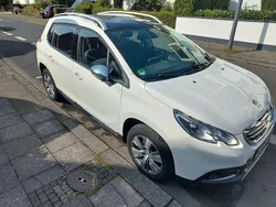 Weiß Gebraucht 2016 Peugeot 2008 Allure SUV | 10.490 € (Fairer Preis)