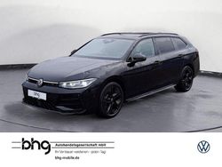 Grenadillschwarz metallic Gebraucht 2025 VW Passat R-line Kombi | 45.930 € (Teuer)