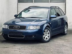 Blau Gebraucht 2003 Audi A4 Kombi | 1.950 € (Fairer Preis)