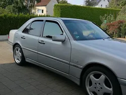 Silber Gebraucht 2000 Mercedes C280 Elegance Limousine | 10.850 €