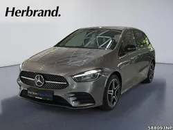 Metalliclack mountaingrau Gebraucht 2024 Mercedes B250e AMG Van / Kleinbus | 34.890 € (Guter Preis)