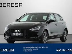 Abyss black Gebraucht 2024 Hyundai i30 Advantage Limousine | 24.480 € (Fairer Preis)