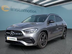 Grau Gebraucht 2023 Mercedes GLA180 SUV | 39.199 € (Teuer)