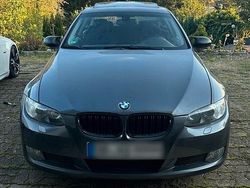 Grau Gebraucht 2007 BMW 320 Coupé | 5.499 € (Fairer Preis)