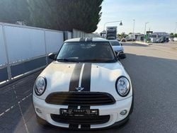 Weiß Gebraucht 2012 Mini ONE Sport Kleinwagen | 5.500 € (Fairer Preis)