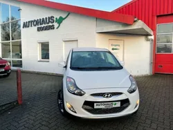 Creamy white / sol Gebraucht 2014 Hyundai ix20 Van / Kleinbus | 9.999 € (Teuer)