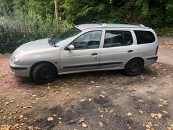 Silber Gebraucht 2000 Renault Mégane GrandTour Kombi | 590 € (Superpreis)