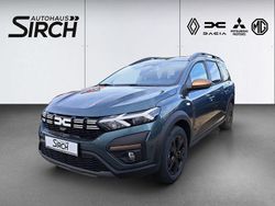Grün Neu 2025 Dacia Jogger Extreme Van / Kleinbus | 24.280 € (Etwas zu teuer)