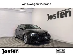 Schwarz (mythosschwarz metallic) Gebraucht 2022 Audi RS3 Sportback Ambiente Kleinwagen | 53.490 € (Fairer Preis)