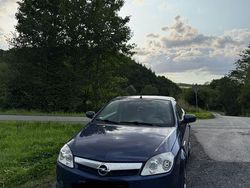 Blau Gebraucht 2005 Opel Tigra Cosmo Cabrio | 2.500 € (Fairer Preis)