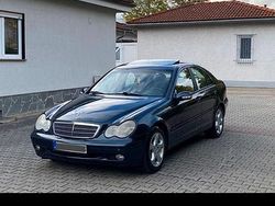 Blau Gebraucht 2003 Mercedes C220 Limousine | 3.400 €