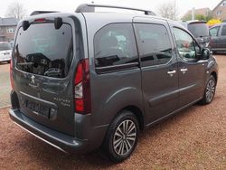 Grau Gebraucht 2014 Peugeot Partner Tepee Style Van / Kleinbus | 11.990 € (Fairer Preis)