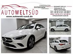 Weiß Gebraucht 2022 Mercedes CLA200 Shooting Brake Kombi | 27.900 € (Fairer Preis)