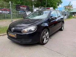 Deep black perleffekt Gebraucht 2009 VW Golf VI Trendline Kleinwagen | 4.450 € (Fairer Preis)