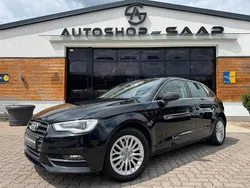 Schwarz Gebraucht 2013 Audi A3 Sportback Ambiente Kombi | 10.590 € (Fairer Preis)