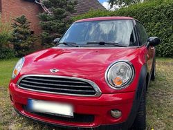 Rot Gebraucht 2009 Mini ONE Kleinwagen | 3.500 € (Fairer Preis)