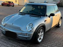 Silber Gebraucht 2004 Mini Cooper Kleinwagen | 1.000 €
