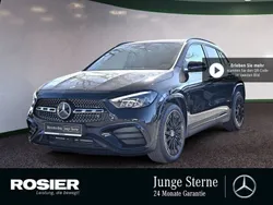 Schwarz / kosmosschwarz (metallic) Gebraucht 2024 Mercedes GLA220 AMG SUV | 47.380 € (Guter Preis)