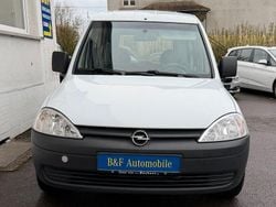 Weiß Gebraucht 2008 Opel Combo Basis Kombi | 3.500 € (Fairer Preis)