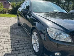 Schwarz Gebraucht 2008 Mercedes C200 Limousine | 11.000 €