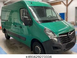 Grün Gebraucht 2021 Opel Movano Van | 15.790 € (Guter Preis)