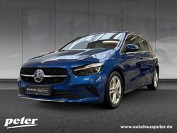 Blau Gebraucht 2024 Mercedes B200 Progressive Van / Kleinbus | 29.999 € (Guter Preis)