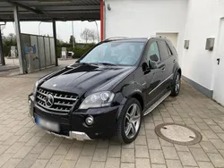 Schwarz Gebraucht 2010 Mercedes ML63 AMG AMG SUV | 24.500 € (Etwas zu teuer)