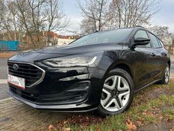 Schwarz Gebraucht 2022 Ford Focus Limousine | 14.900 € (Guter Preis)