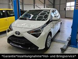 Weiß Gebraucht 2021 Toyota Aygo X-play Kleinwagen | 8.500 € (Superpreis)
