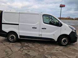 Weiß Gebraucht 2016 Opel Vivaro Van | 6.000 €