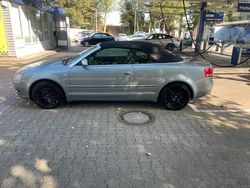 Grau Gebraucht 2006 Audi A4 Cabriolet Cabrio | 2.300 €