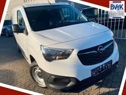 Weiß Gebraucht 2022 Opel Combo Edition Van / Kleinbus | 15.890 € (Fairer Preis)