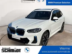 Mineralweiß metallic Gebraucht 2022 BMW iX3 Impressive SUV | 37.790 € (Guter Preis)