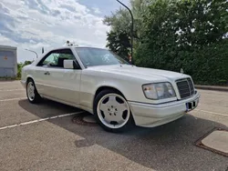 Weiß Gebraucht 1996 Mercedes E220 Coupé | 22.124 € (Teuer)