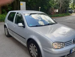 Silber Gebraucht 2000 VW Golf IV Kleinwagen | 2.500 €
