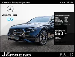 Grau graphitgrau metallic Gebraucht 2024 Mercedes E300 AMG Kombi | 59.450 € (Fairer Preis)