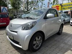 Silber Gebraucht 2011 Toyota iQ Kleinwagen | 5.890 € (Fairer Preis)