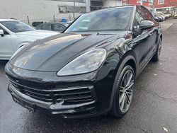 Braun Gebraucht 2020 Porsche Cayenne SUV | 61.990 € (Etwas zu teuer)