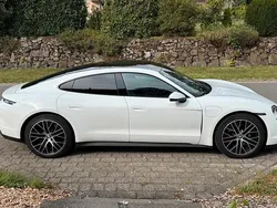 Weiß Gebraucht 2021 Porsche Taycan Performance Package Limousine | 58.900 € (Superpreis)